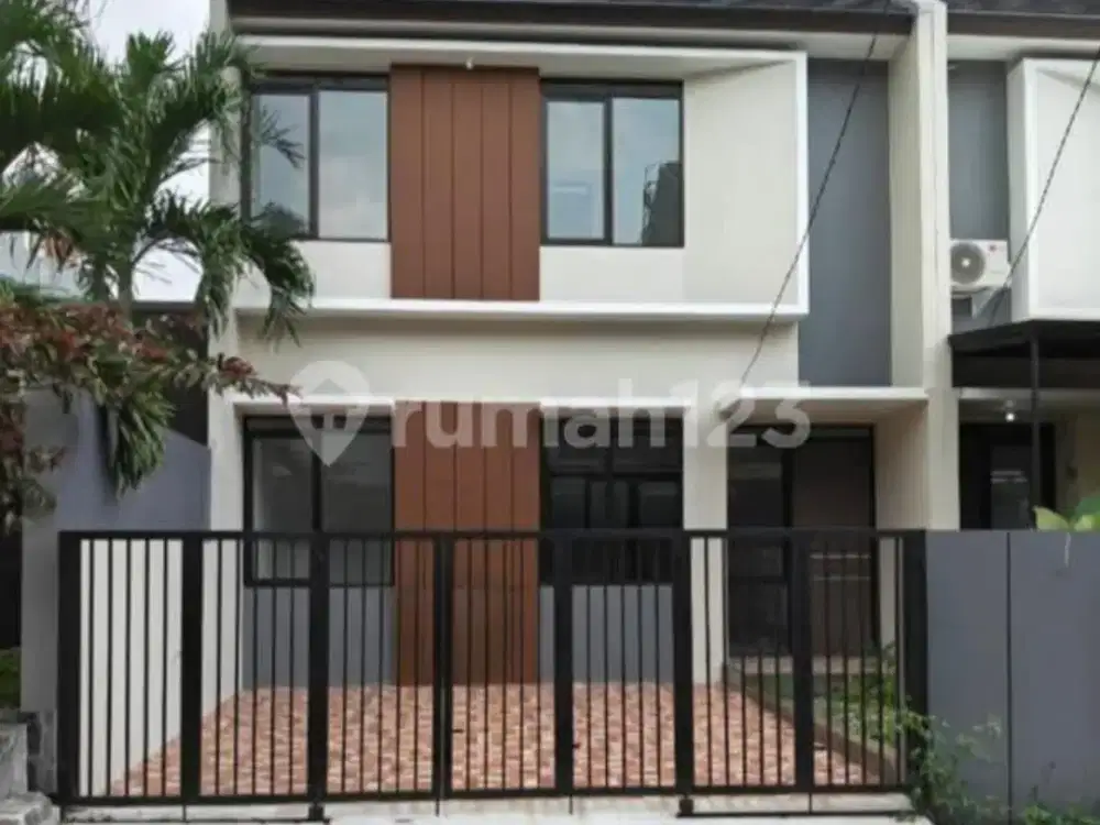 Dijual Rumah 2 Lantai Siap Huni Dalam Komplek One Gate System di Antapani Kidul Bandung