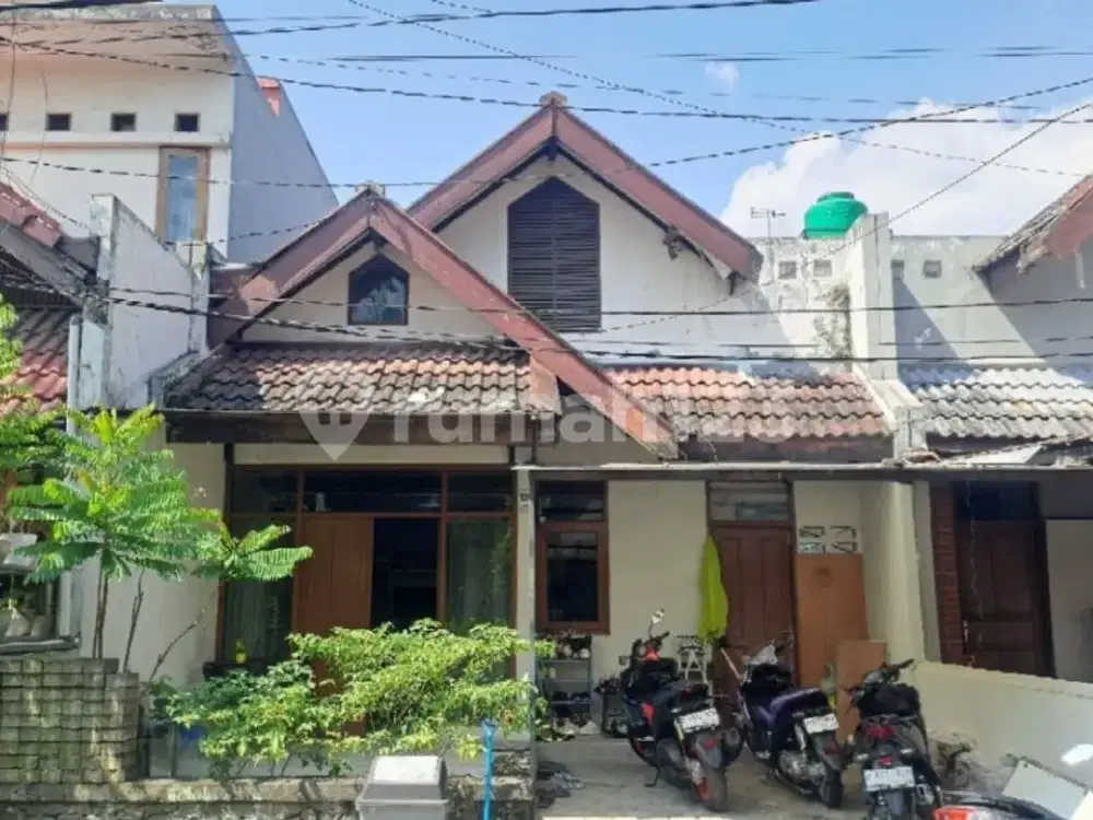 Dijual Rumah Siap Huni Dalam Cluster One Gate di Komplek Strategis Dekat Sayap Supratman Sayap Riau Juga Dekat Gasibu Bandung