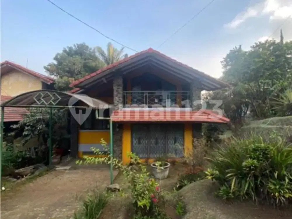 Dijual Rumah Villa Murah Hitung Tanah di Villa Istana Bunga Lembang Bandung