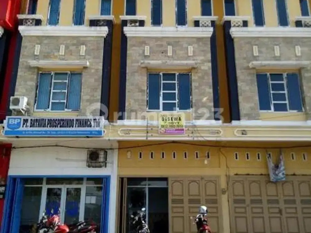 Dijual 1 Unit Ruko 3 Lantai Jl. Arifin Ahmad Pekanbaru