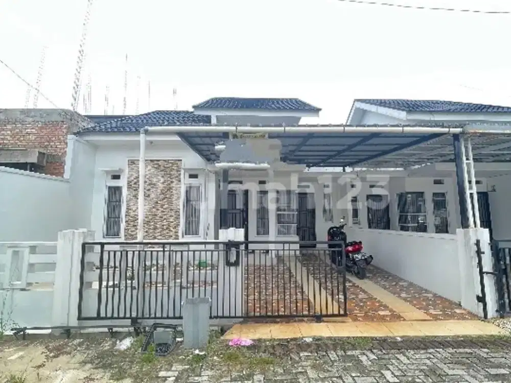 Di Jual Rumah Tengah Kota Jl. Arifin Ahmad