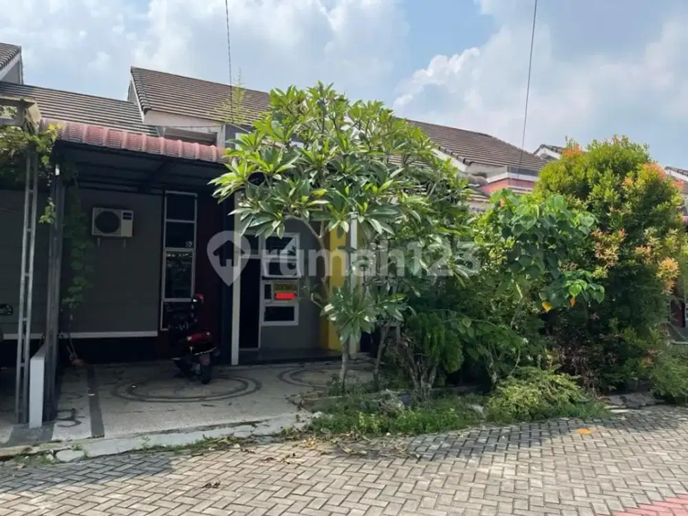 Dijual Rumah Jl. Hr Soebrantas Komplek King Park Panam Pekanbaru