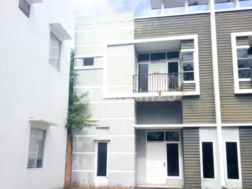 Dijual Rumah 2 Lantai Jl. Abadi Soekarno Hatta Pekanbaru