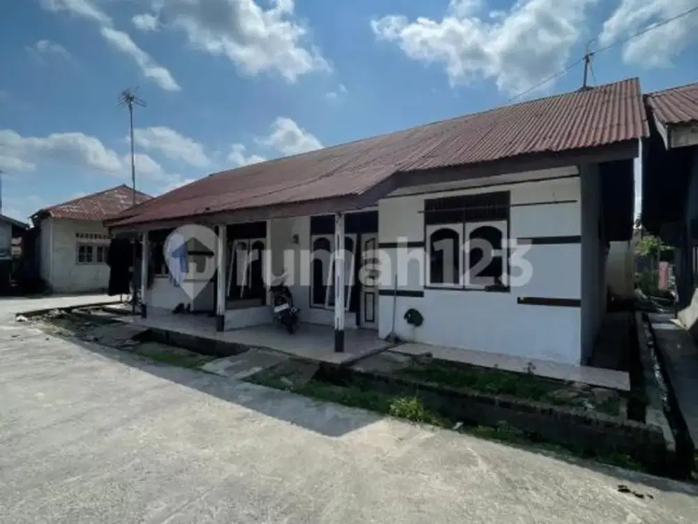 Dijual 2 unit rumah petak jl. adi sucipto gg Gotong royong Pekanbaru
