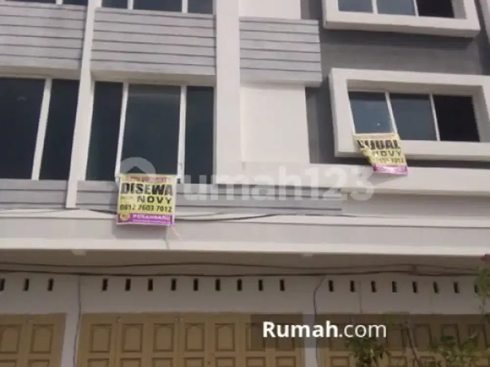 Disewaan Ruko 3 Lantai Jl. Air Hitam Pekanbaru