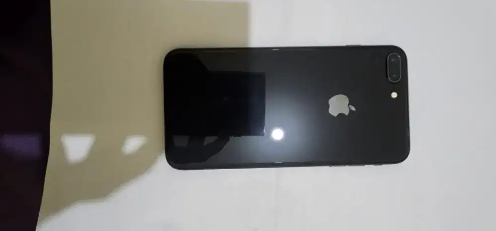 Iphone 8 plus  kondisi mulus