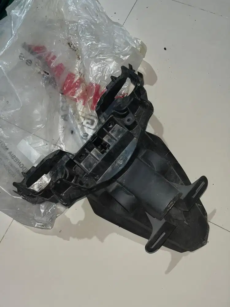 Dijual spakbor slebor belakang new nmax potong original