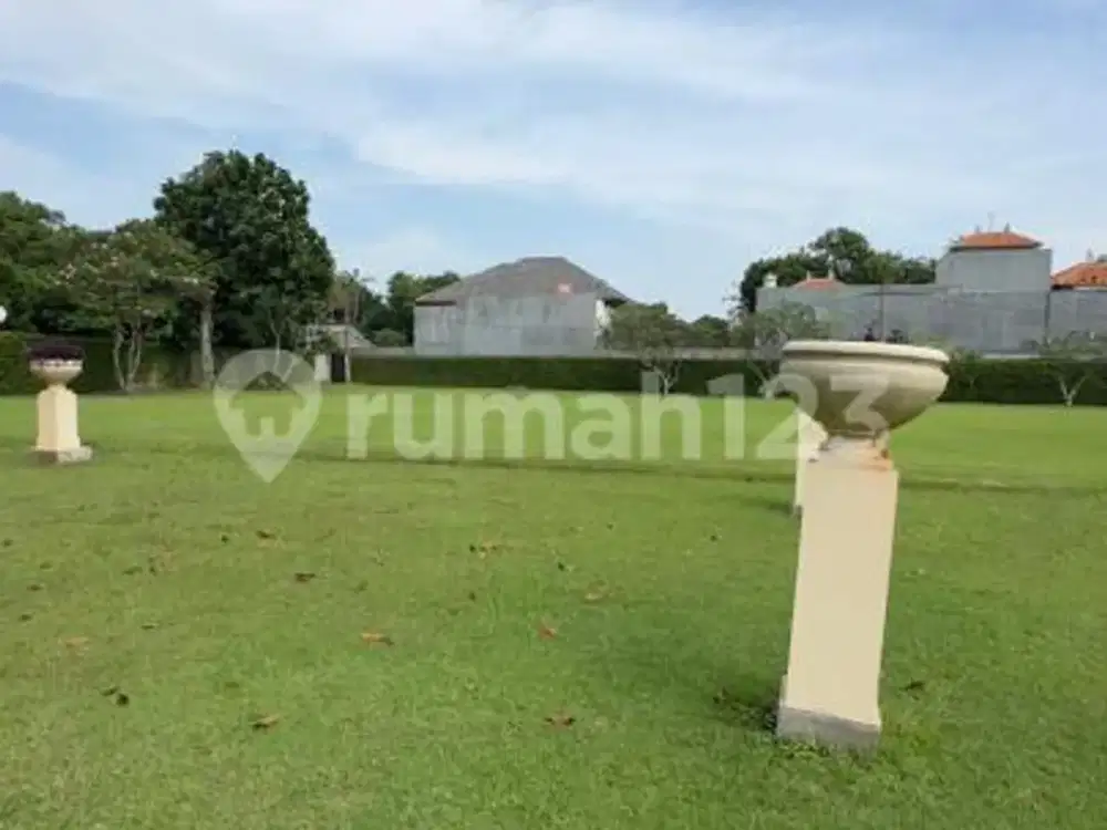 Dijual Tanah Luas Cocok untuk Perumahan Restoran Lapangan Padel