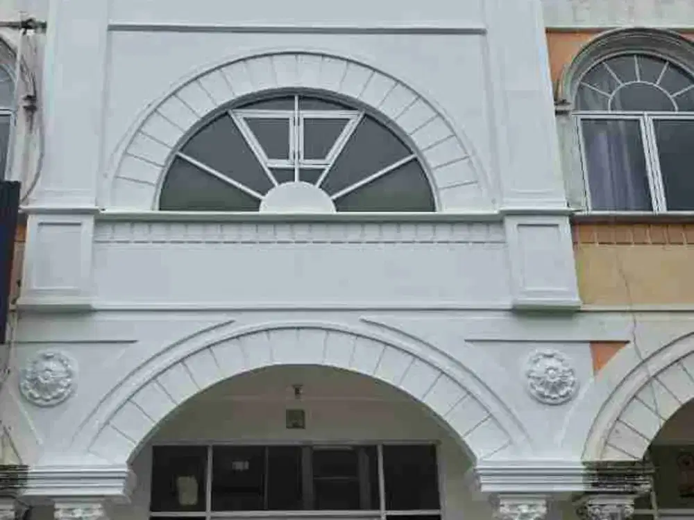 JUAL CEPAT RUKO ALICANTE HADAP JALAN RAYA GADING SERPONG