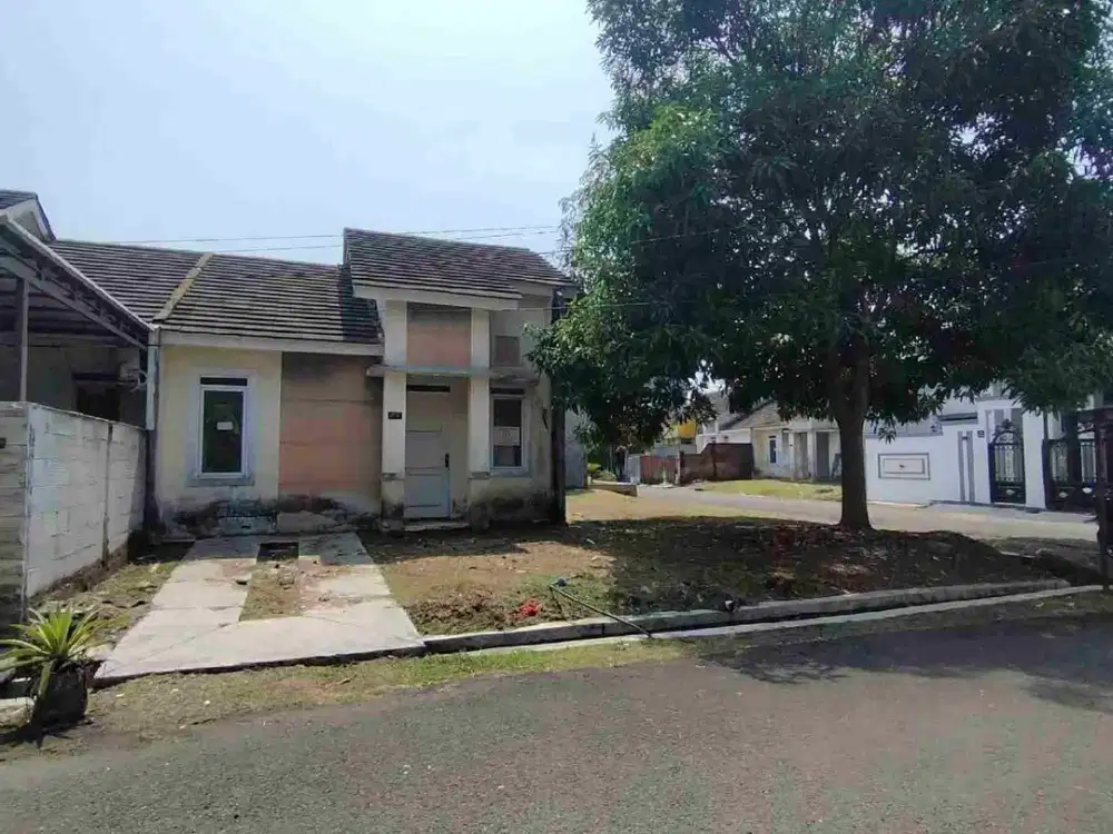 dijual rumah Hoek standar murah citra indah city