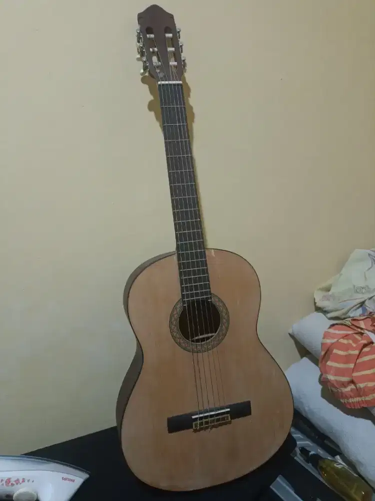 Dijual cepat Gitar