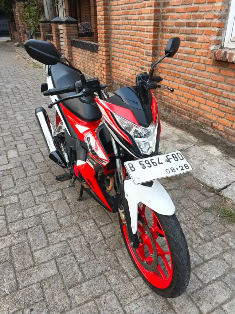 Honda Sonic SE Red Racing 2023 Km Low Mulus Pajak On 2027 Panjang