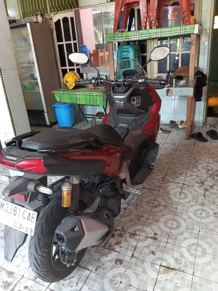 Motor adv 160 cbs tahun 2024