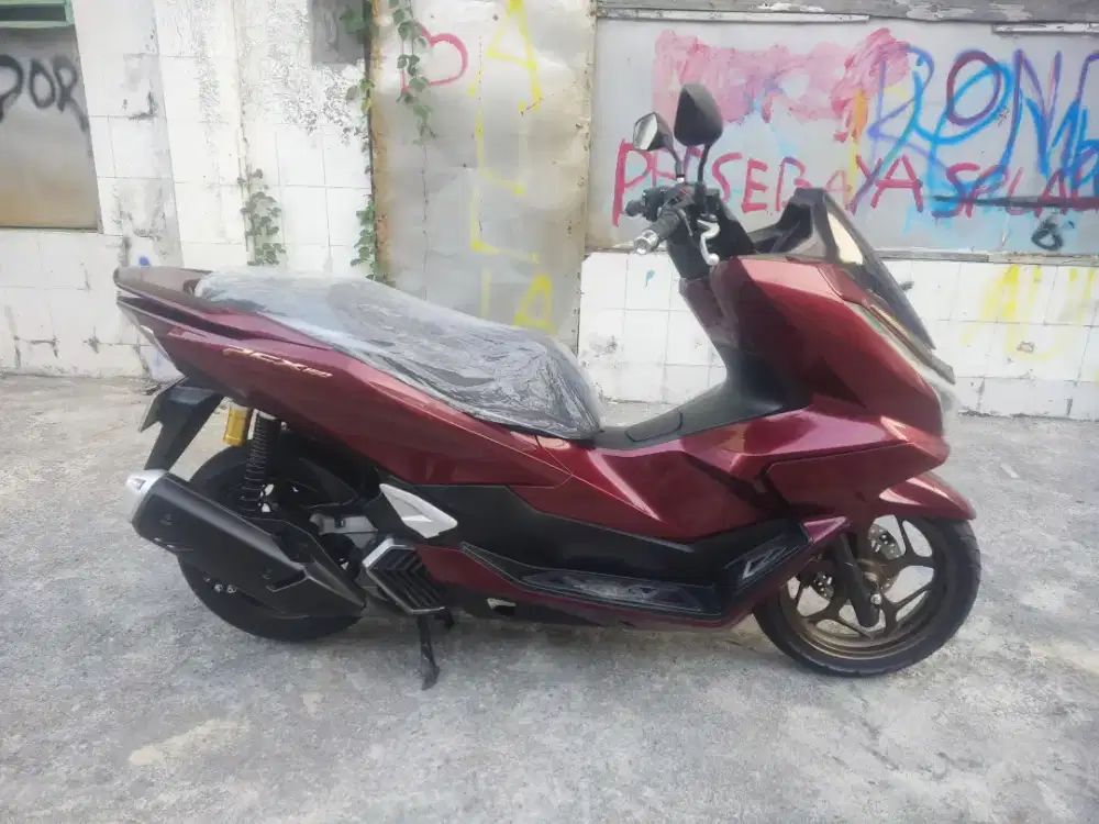 Jual pcx roadsync 2025 ABS, masih gress w sidoarjo