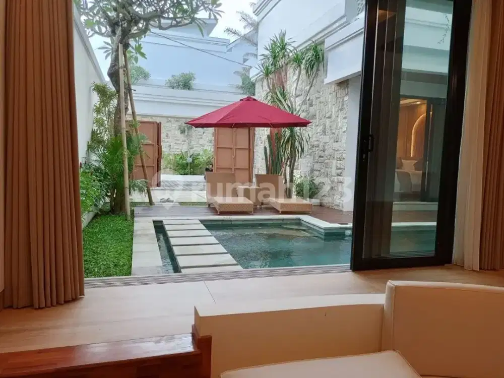 Luxury Villa Desain Tropical Mediterania Lokasi Munggu Canggu