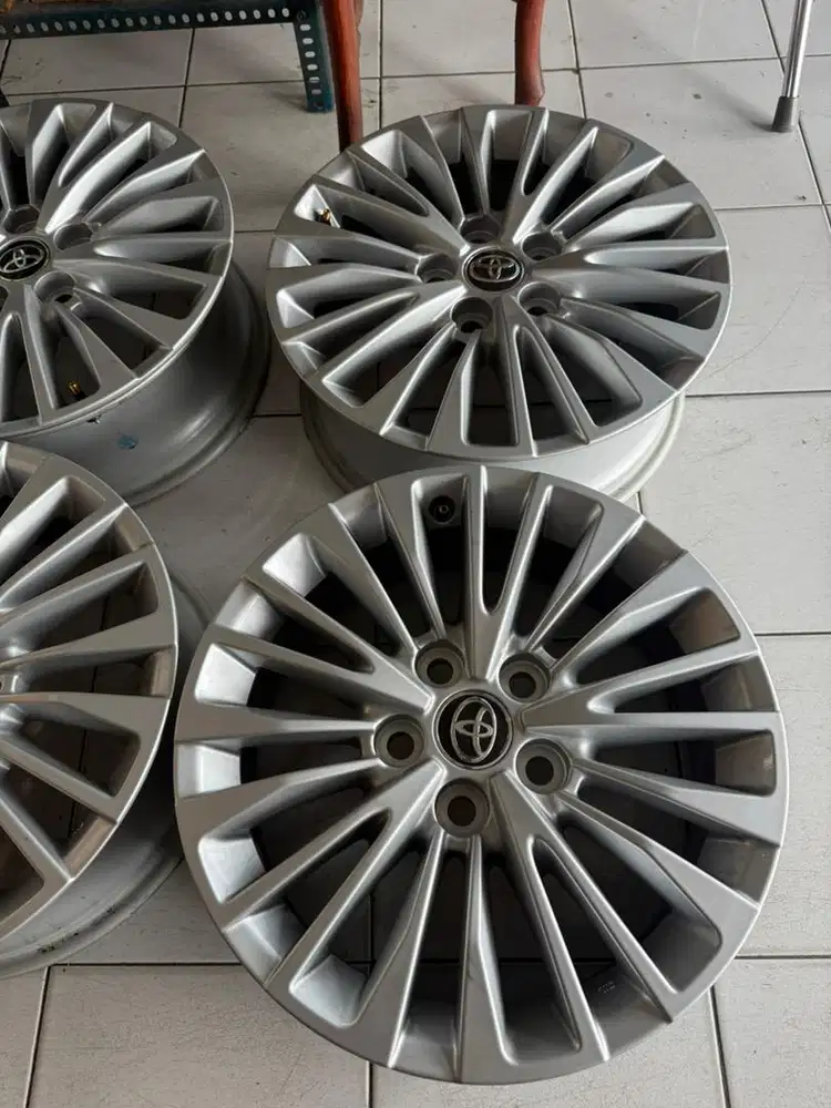 Velg Toyota New Alphard R.17 ori