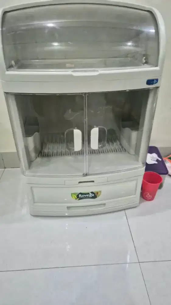 Tempat piring serbaguna