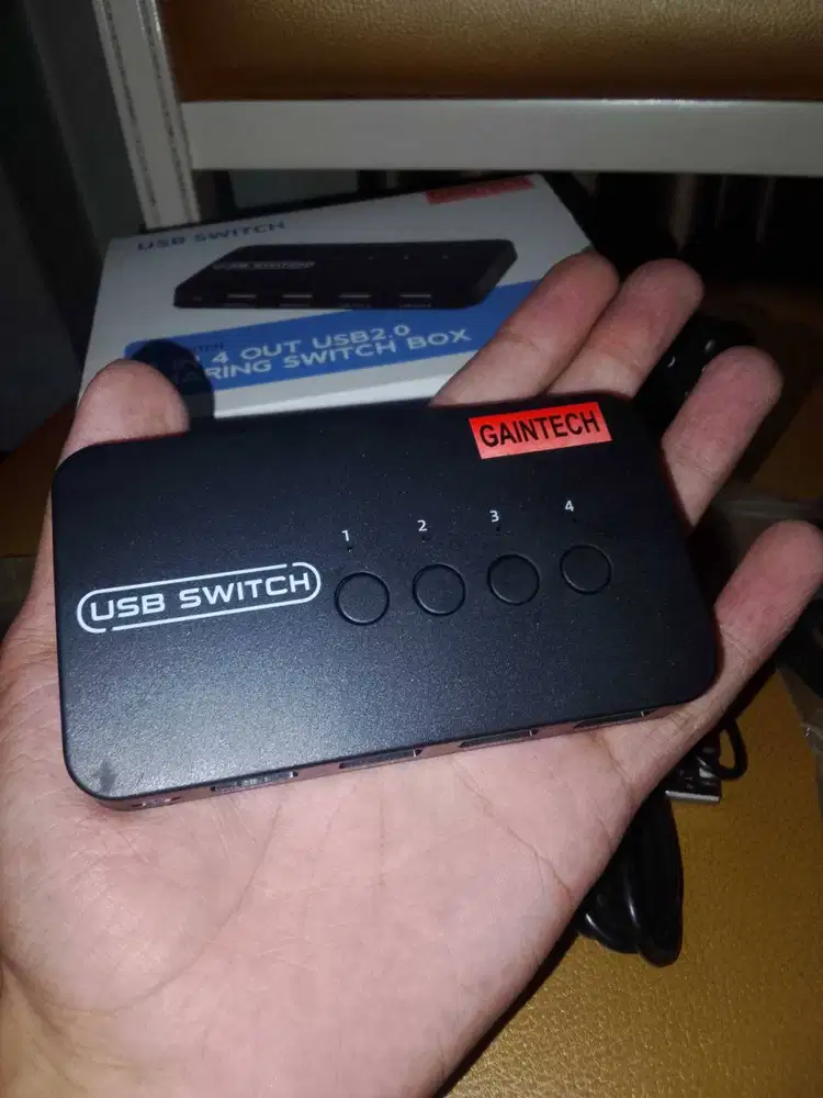 USB 2.0 Sharing switch Gaintech 4 in - 4 out