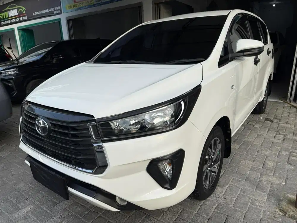 Innova 2.0 G Bensin Automatic 2022 Putih