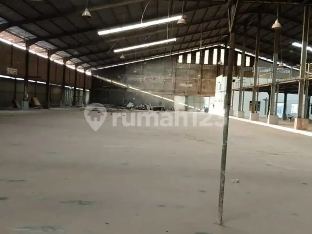 Sewa Gudang Sepatan LB Hampir 7000M2 Akses 40 Feet Dekat Akses Tol Bandara dan Exit Tol Benda
