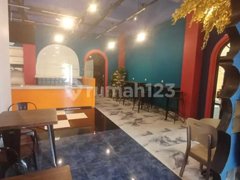 Disewakan Rumah Luas Plus Kios Menceng Jakarta Barat Siap Huni Cocok untuk Hunian dan Usaha