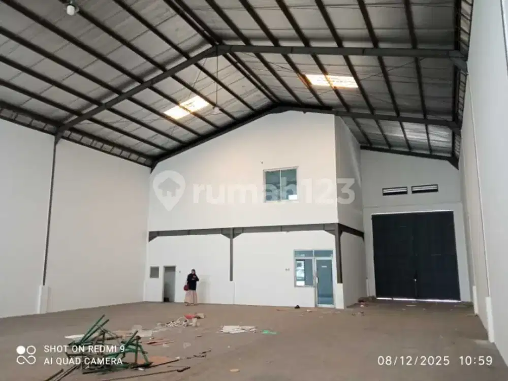 Disewa Gudang Cikupamas Luas 428 Office 2 Lantai Akses Kontainer 40 Feet Akses Mudah ke Bol Bandara Pelabuhan Gudang Siap Pakai