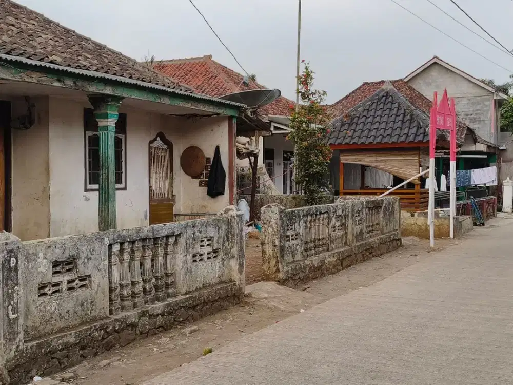 Rumah Asri 600 MDPL di Samping Jalan Aktif Darangdan Purwakarta, Pekarangan Luas