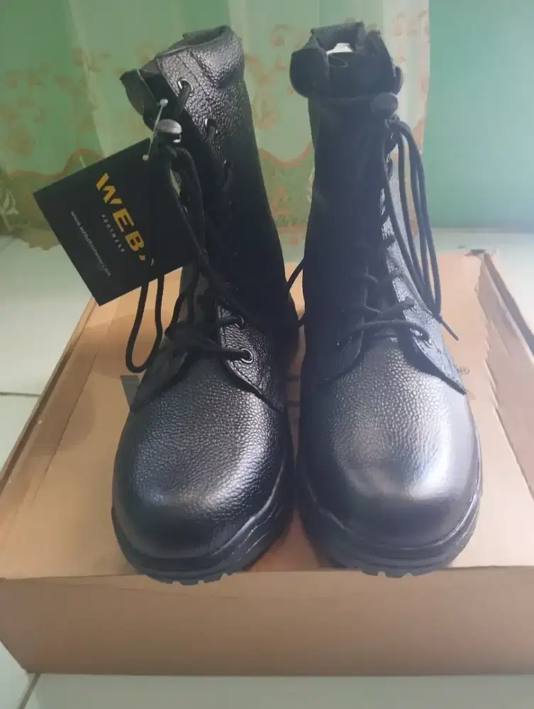 Sepatu PDL Terbaru