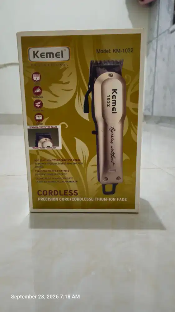 Alat cukur rambut Kemei KM 1032 Hair Clipper Cordless Profesional