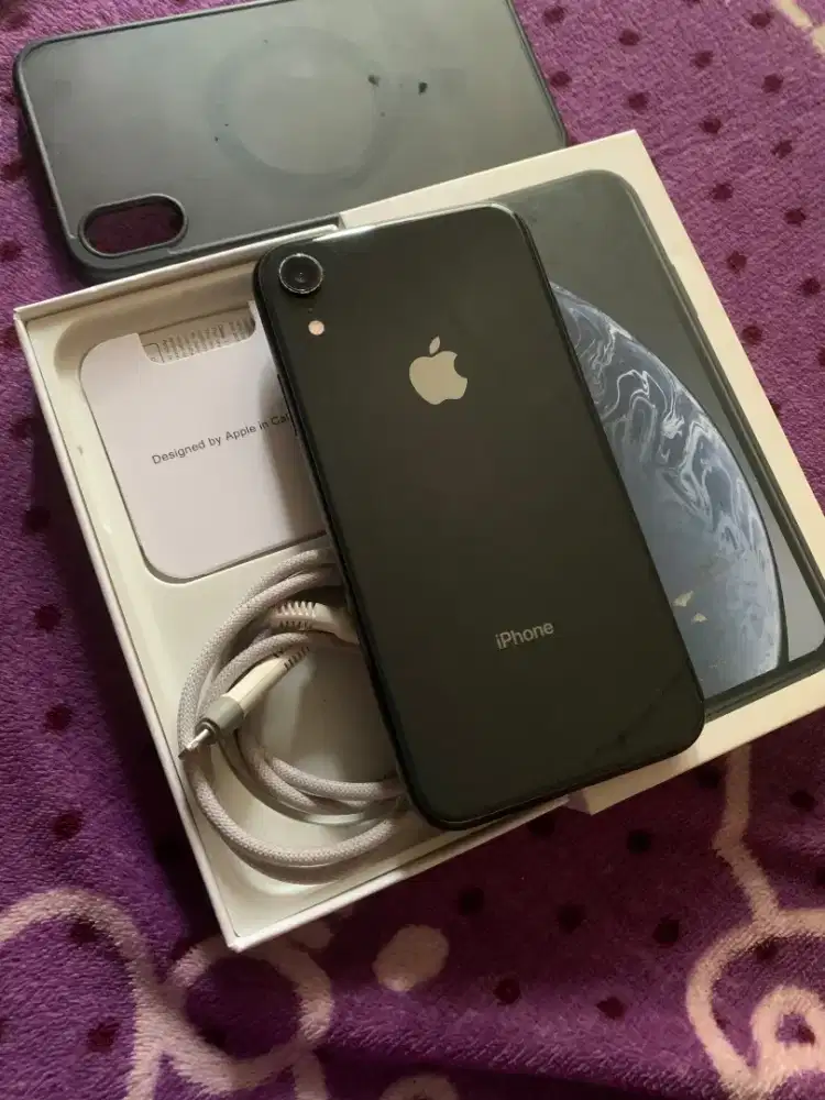 iPhone XR 128GB ibox