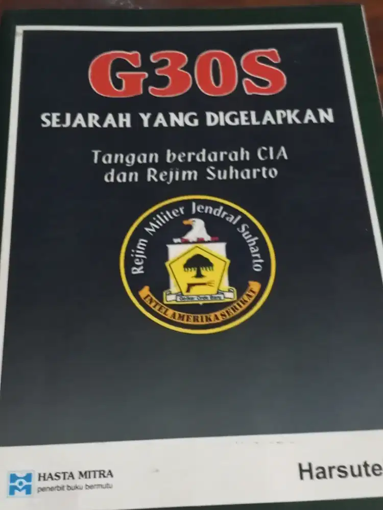 1. ‎BUKU G30S SEJARAH YANG DIGELAPKAN