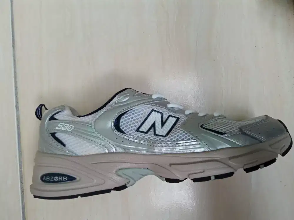 Sepatu New Balance 530 Sz 43