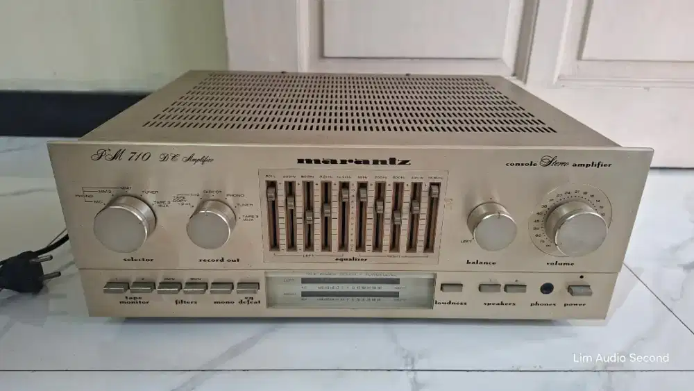 Marantz model. Pm710 japan