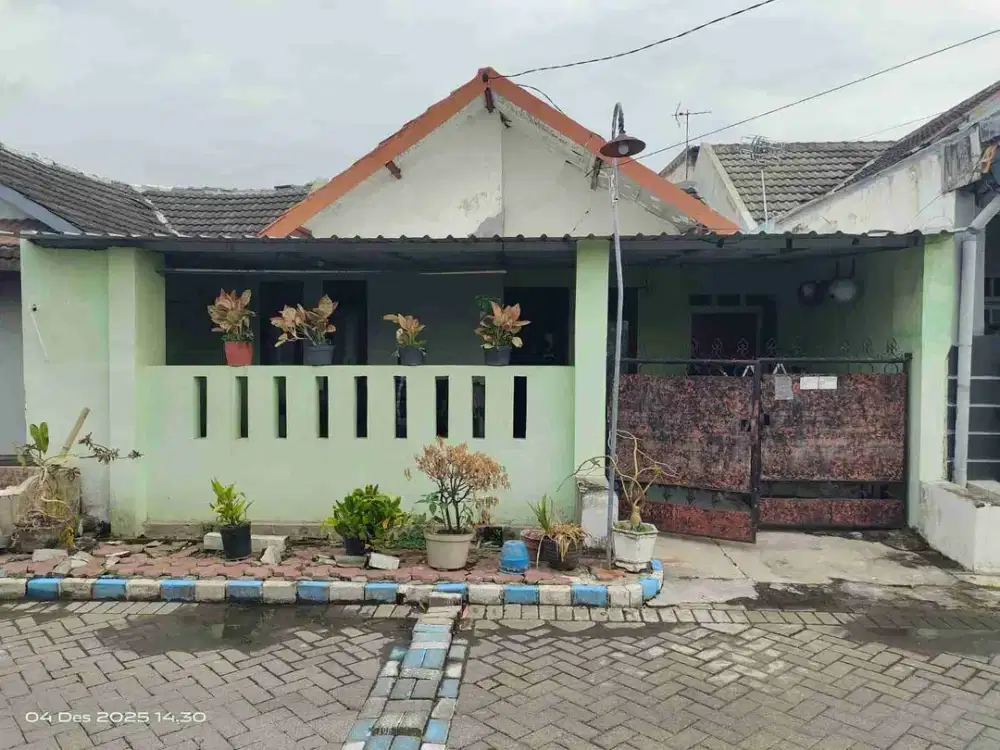 DI JUAL RUMAH 

PERUM GRIYA PERMATA HIJAU BLOK XI-05
KEL. : WEDOROKLURAK
KEC. : CANDI
KAB  : SIDOARJO