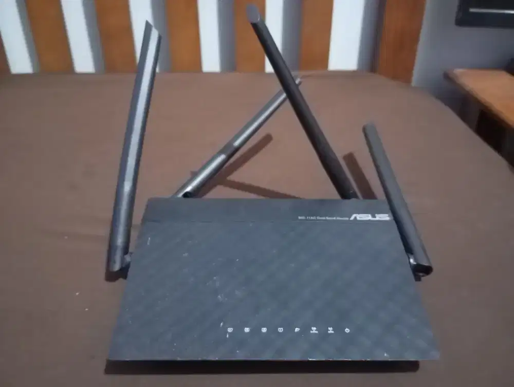 Router Asus Rt.AC1200 Normal