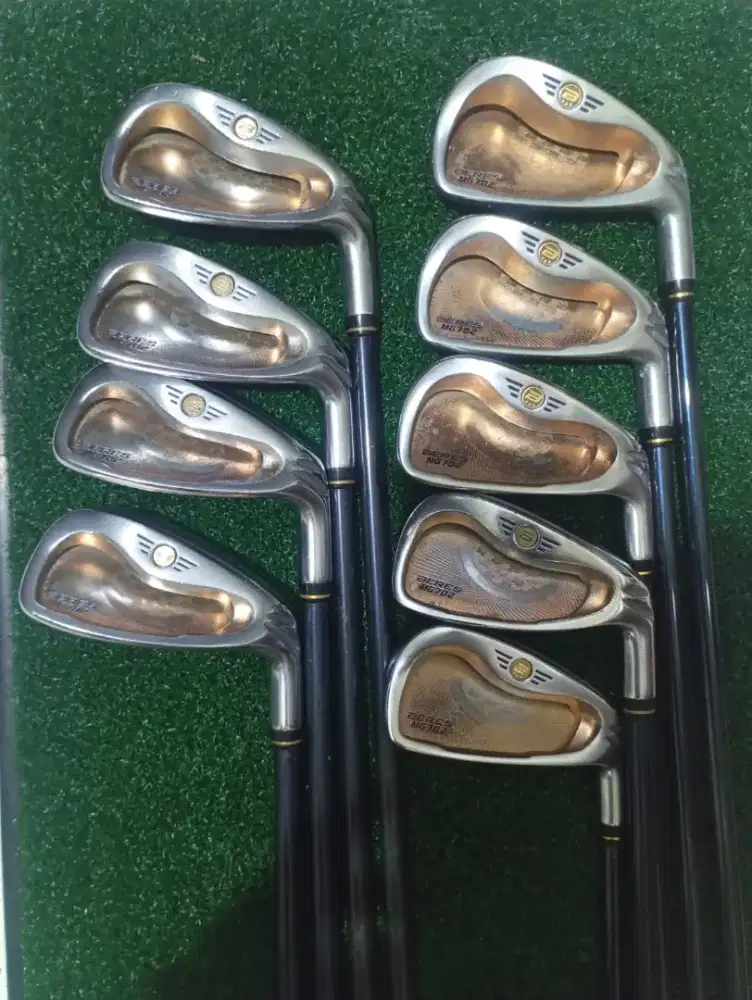 Stik golf iron set honma beres mg 702 bintang 3
