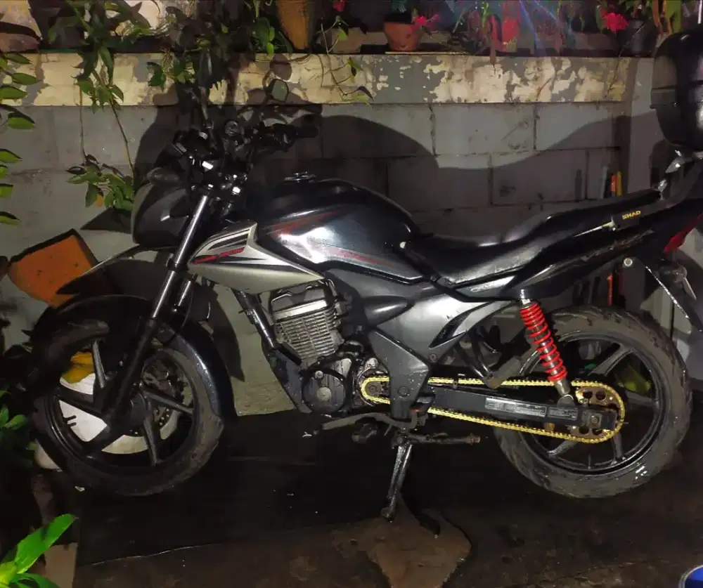 HONDA VERZA 150 CC HITAM