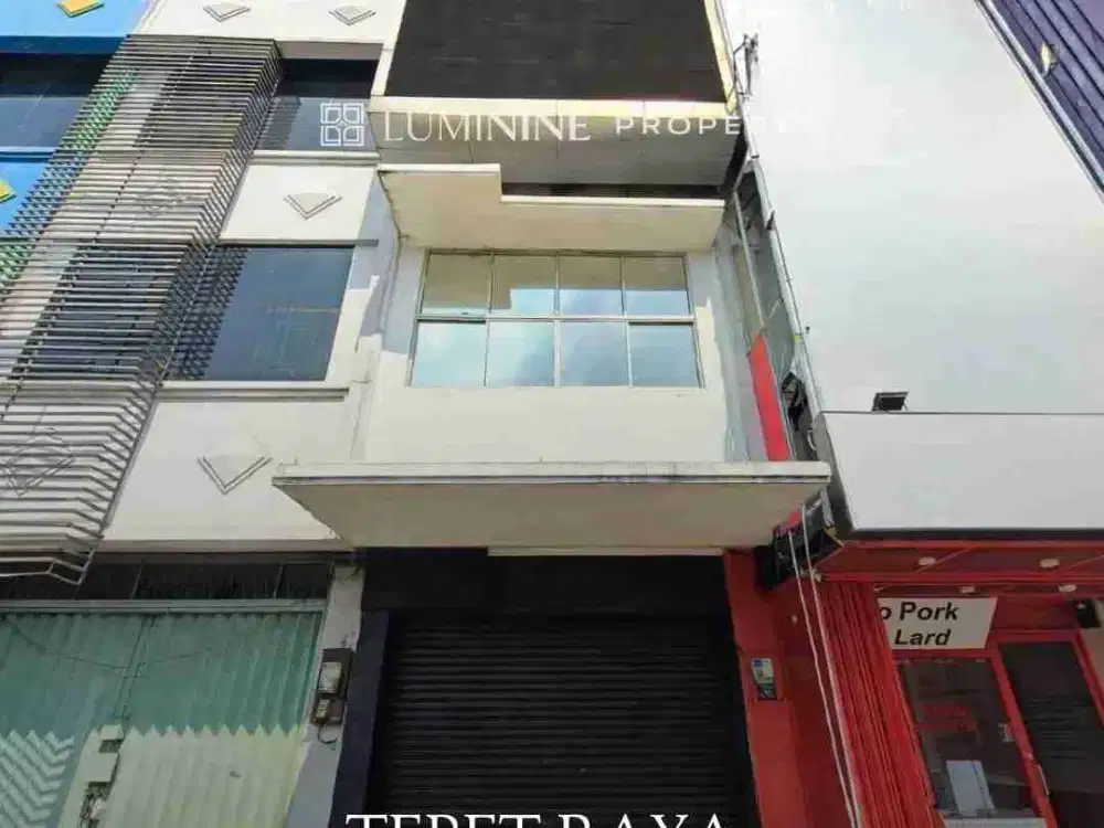 DIJUAL CEPAT RUKU LOKASI PADAT RAMAI PINGGIR JALAN RAYA TEBET STRATEGIS & KOMERSIL