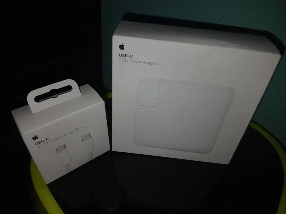 Charger Mac pro & kabel type c gm
