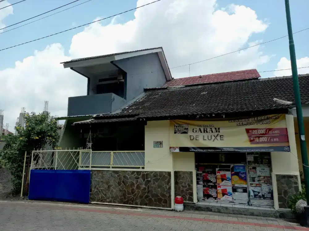 Rumah cantik lantai 2 siap huni