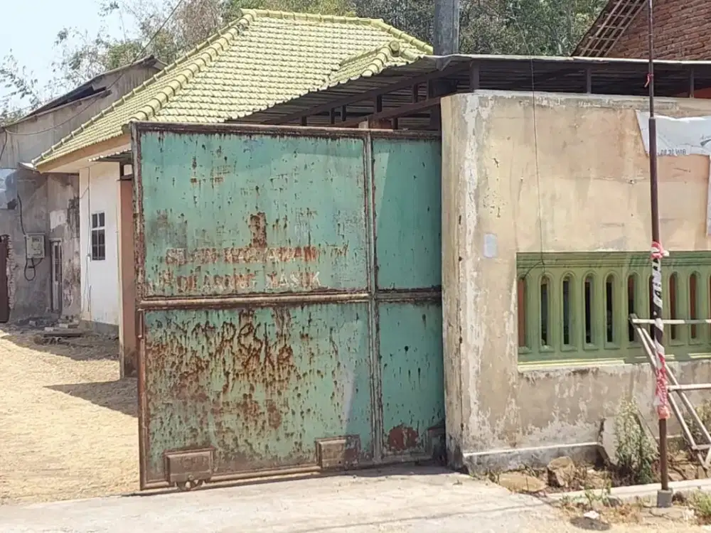 Dijual Gudang + rumah + tanah di pakis Malang , jual cepat