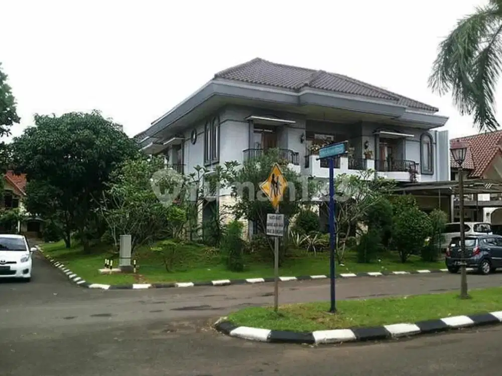Rumah Mewah di Alam Sutra dalam Cluster harga bagus