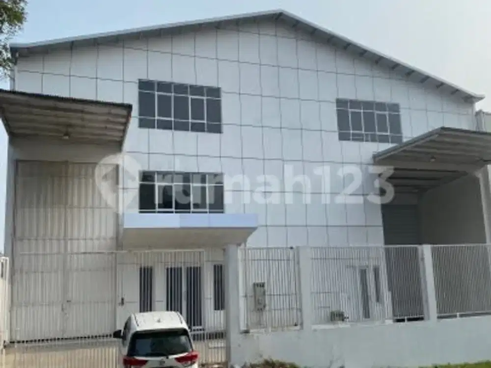 Gudang Bagus Di Kawasan Delta Silicon 3 Siap Pakai