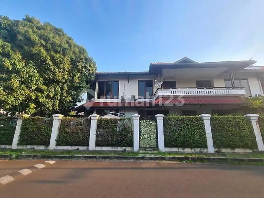 Rumah disunter komplek griya inti sentosa perumahan elit