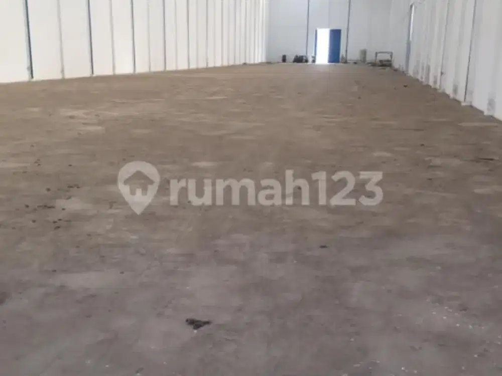 Ex Pabrik Di Pasar Kemis Dekat Jatake Bangunan Bagus