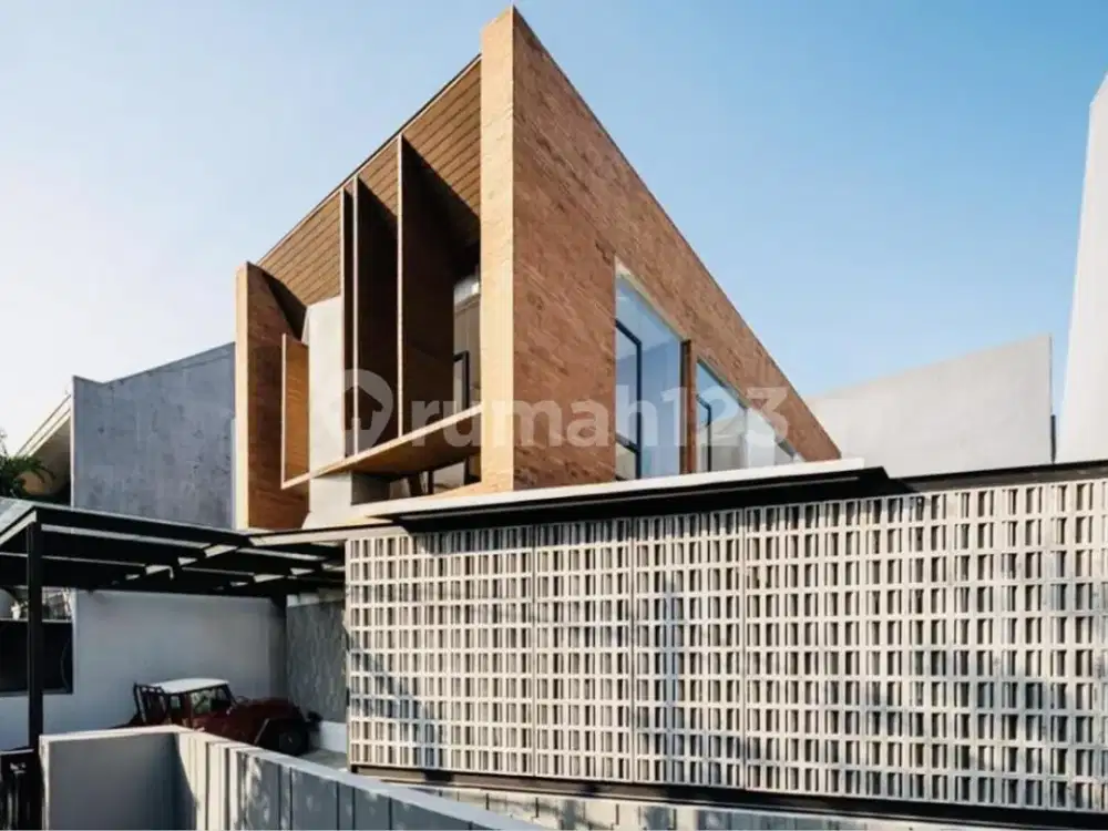 Rumah di Puloraya Kebayoran Baru Jaksel Bangunan Thn 2023