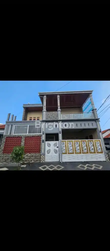 Rumah hook 3 lantai siap huni grand riscon racaenkek listrik 3200 waat