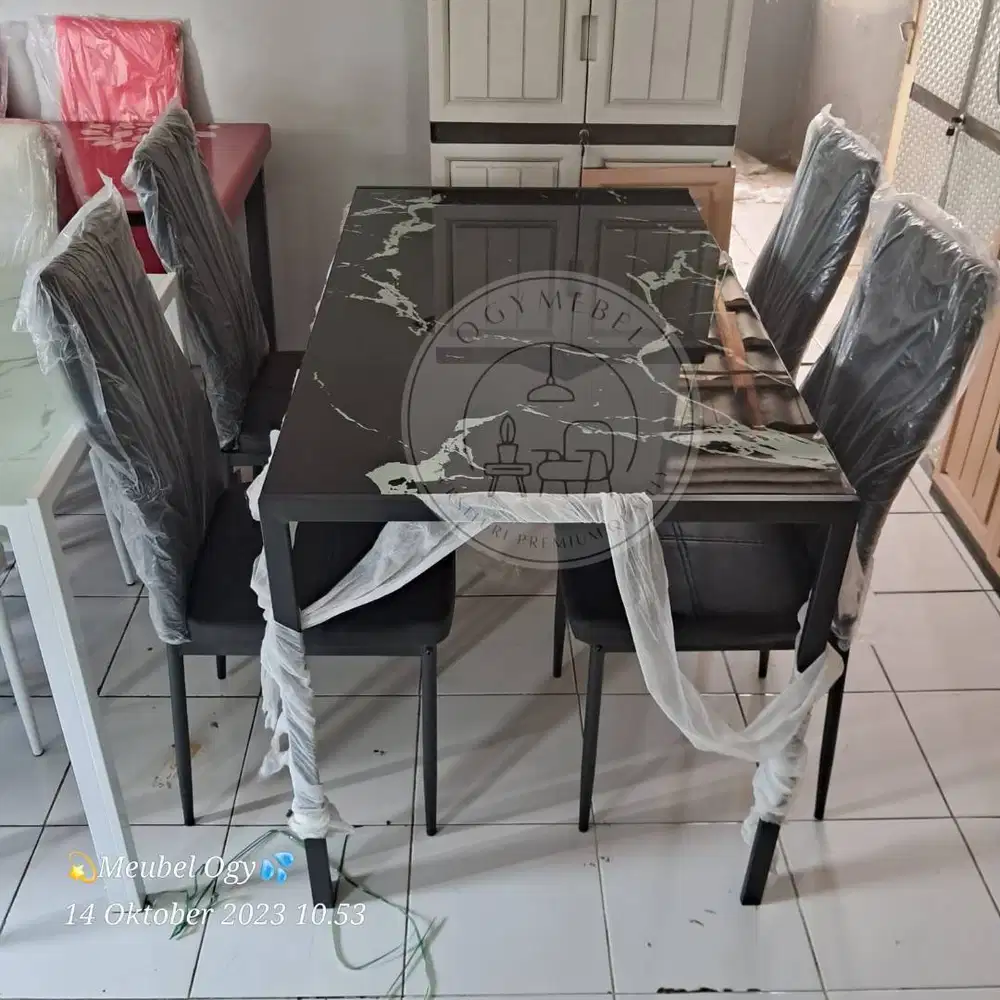 PROMO MEJA MAKAN KACA 4 KURSI TERMURAH SALE