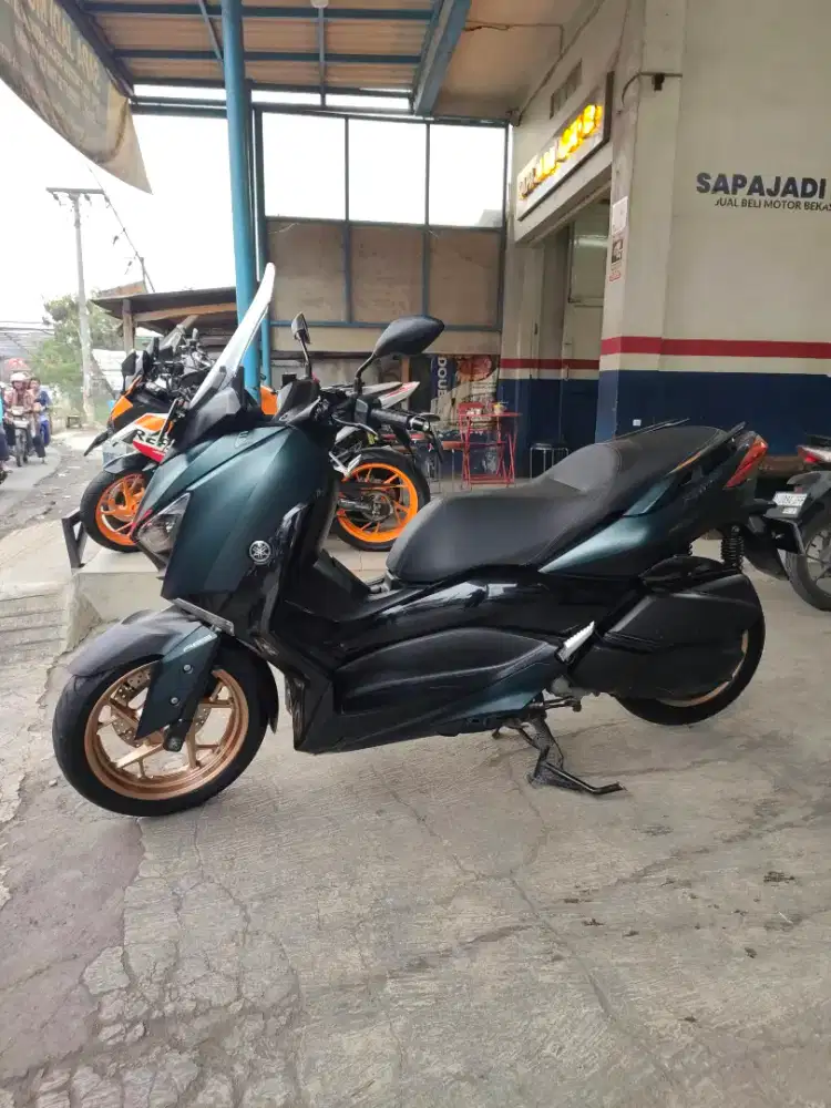Yamaha Xmax 2022 mulus, barang simpenan