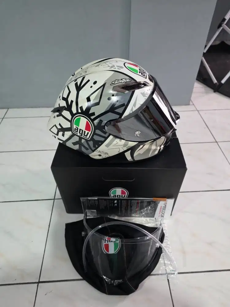 AGV Clone Pista Joan Mir Winter Test kondisi 80% Ukuran L
